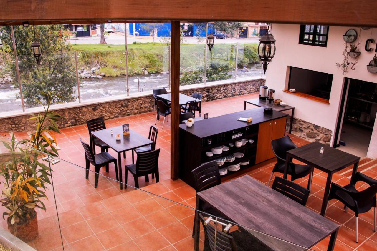 Hotel & Suites En Cuenca, Venue Batan クエンカ エクステリア 写真