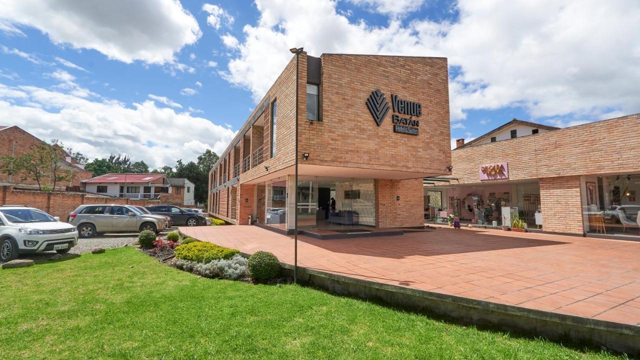 Venue Batan Hotel&Suites クエンカ エクステリア 写真